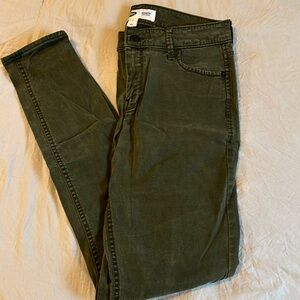 Women’s skinny jeans
